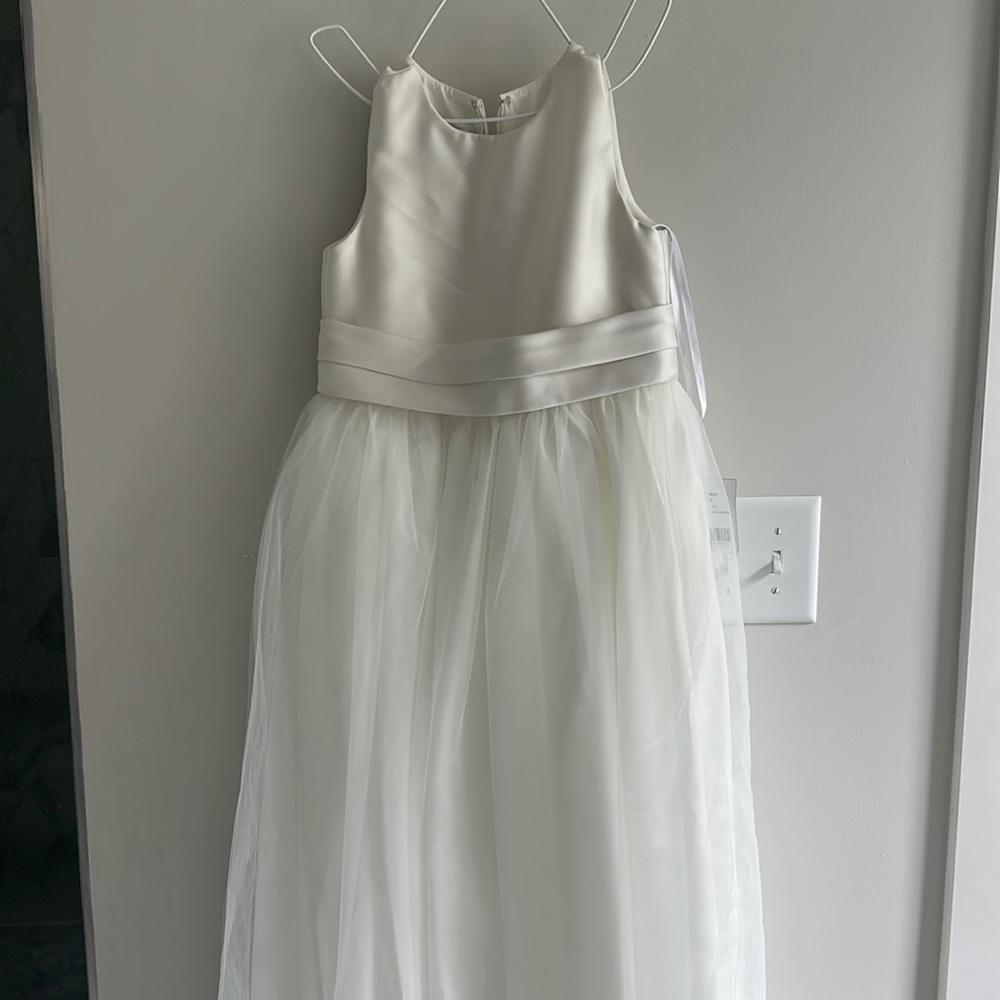 Ivory flower girl dress.